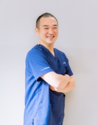 院長　伊藤　宏明